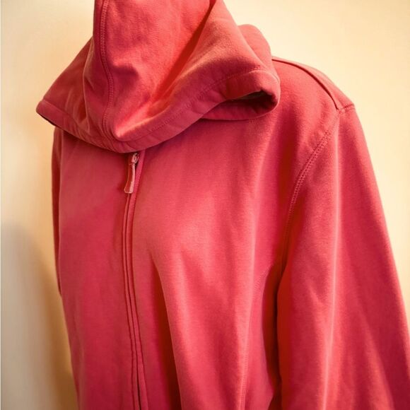 L.L. Bean Tops - L.L. Bean zip up hoodie in Pink Size Large